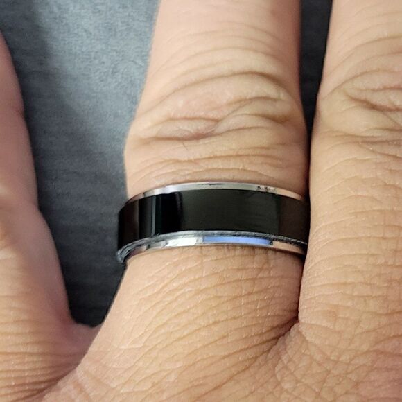 Personalized Engraved Mens Black Spinner Promise Ring - Mens Fidget Spinner Ring - Picture 2 of 8